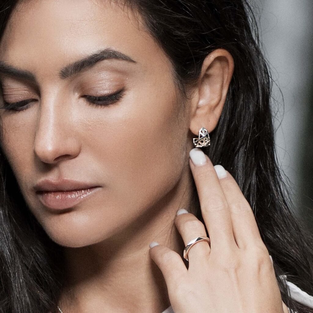 Instagram post from mariri_jewels. This post is in position 1.